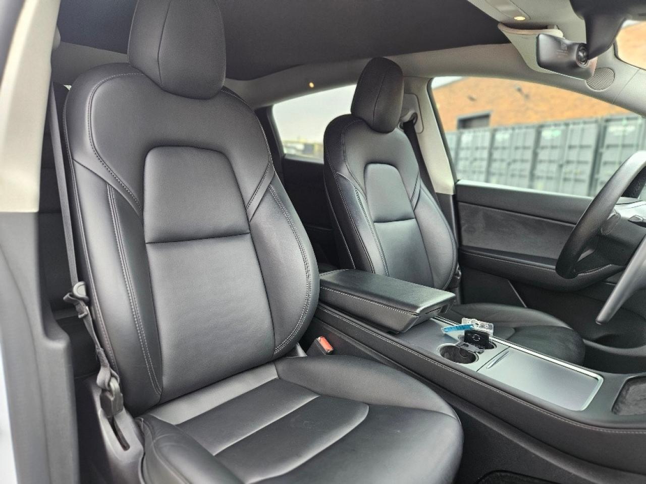 2022 Tesla Model Y PERFORMANCE AWD-DUAL MOTOR-CERTIFIED Photo