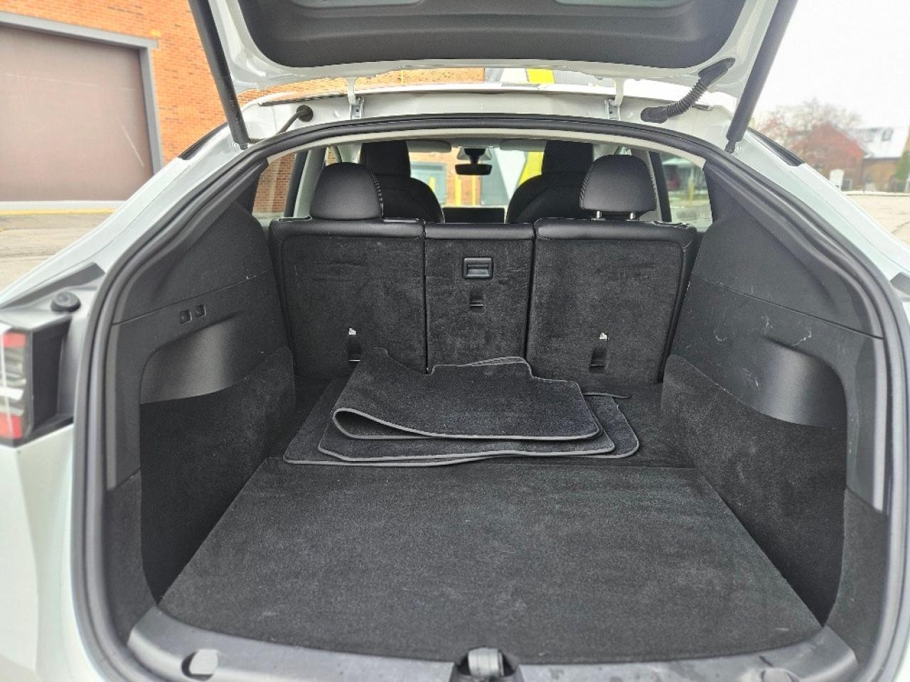 2022 Tesla Model Y PERFORMANCE AWD-DUAL MOTOR-CERTIFIED Photo