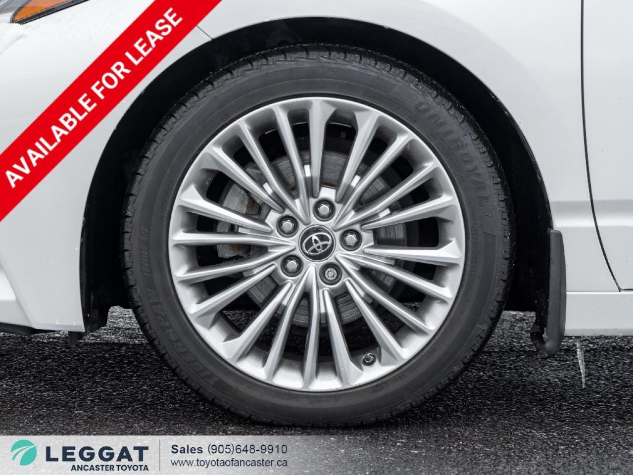 2019 Toyota Avalon Limited Auto Photo3