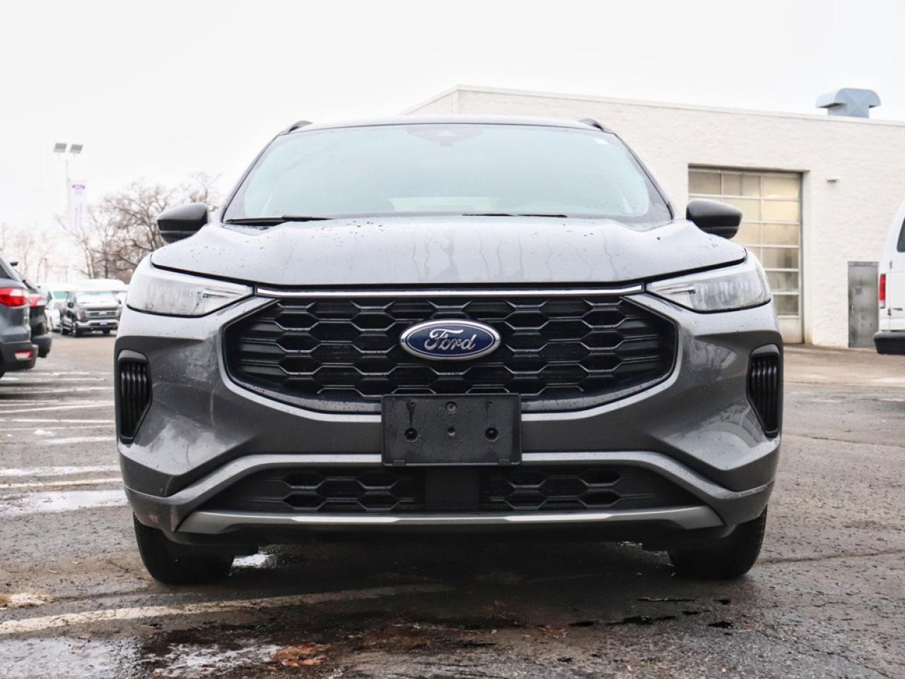 2024 Ford Escape ST-Line | AWD | 1.5L | HTD STR WHL | BLIS | LEDs Photo