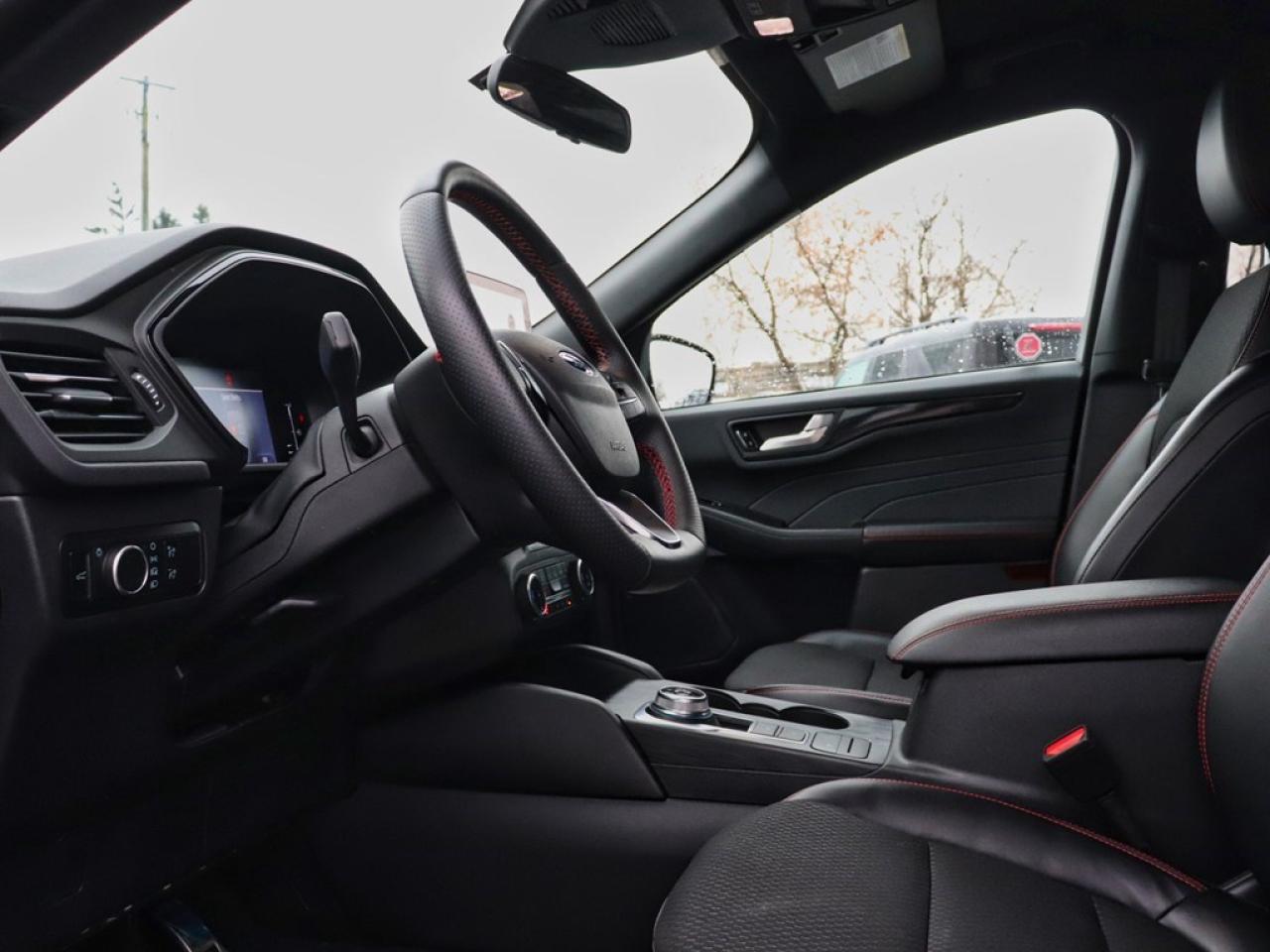 2024 Ford Escape ST-Line | AWD | 1.5L | HTD STR WHL | BLIS | LEDs Photo