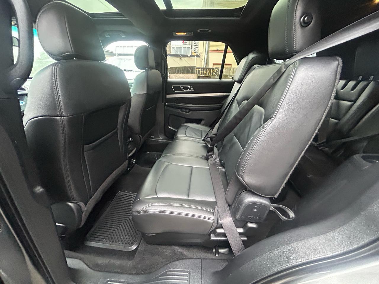 2017 Ford Explorer XLT - Photo #10