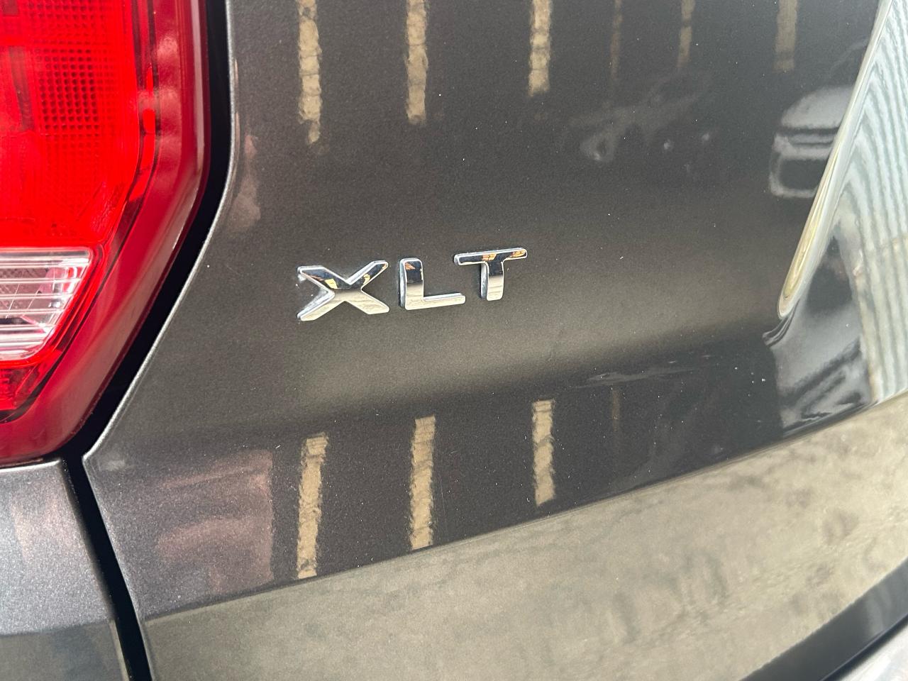 2017 Ford Explorer XLT - Photo #16