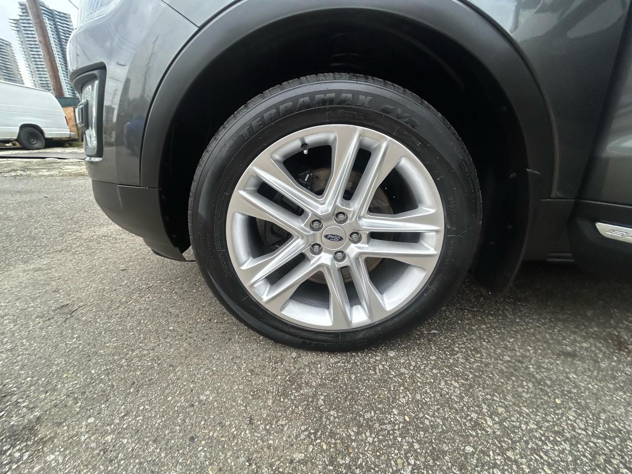 2017 Ford Explorer XLT - Photo #14