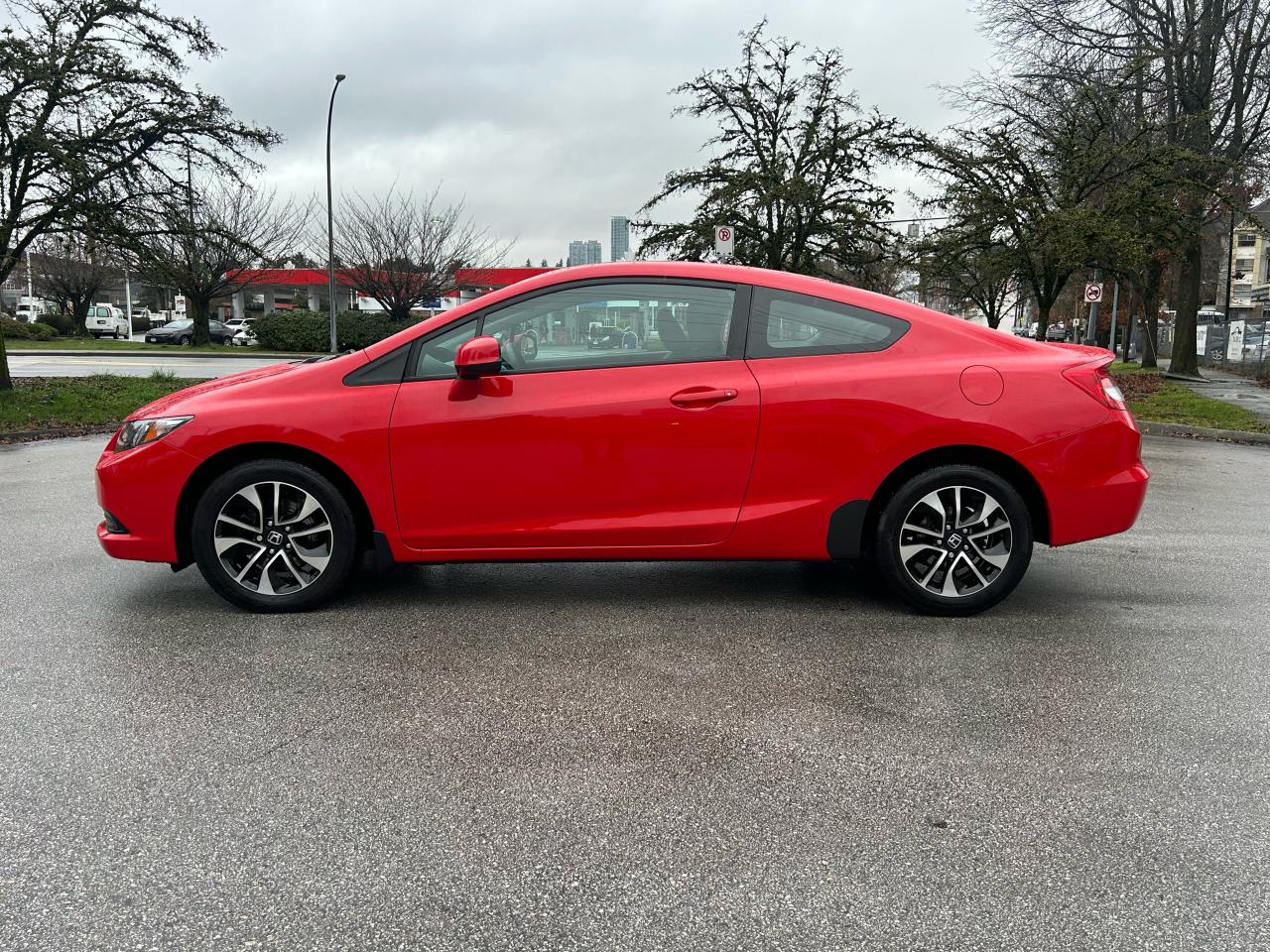 2013 Honda Civic LX - Photo #2