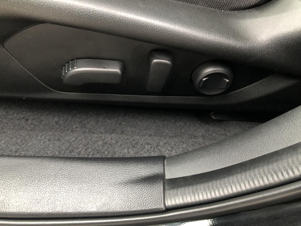 2024 Subaru XV Crosstrek Onyx ONYX, EYSIGHT, 182 HP, ROOF, HTD.SEATS, BK.CA Photo