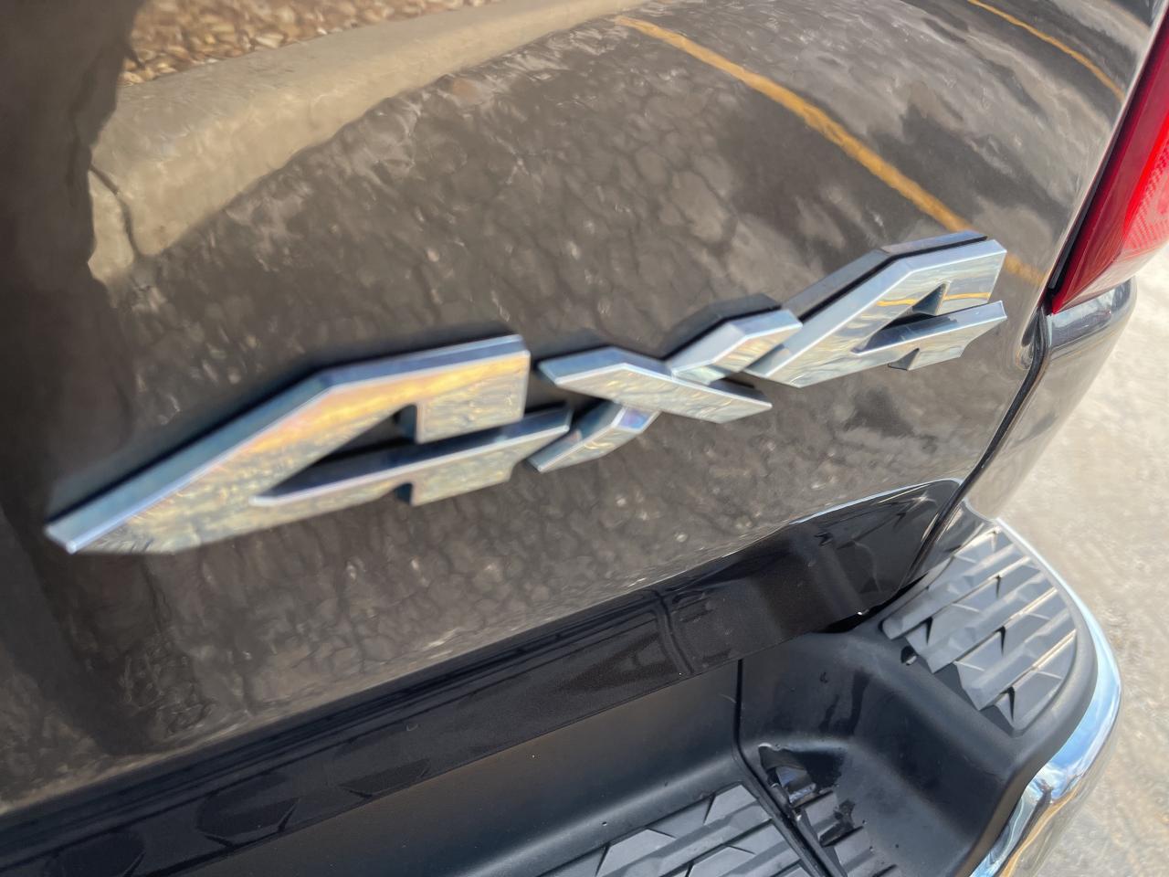 2020 RAM 1500 Crew Cab BIG HORN LVL 1 / 5.7L V8 / NAV / TRAILER BRAKE Photo