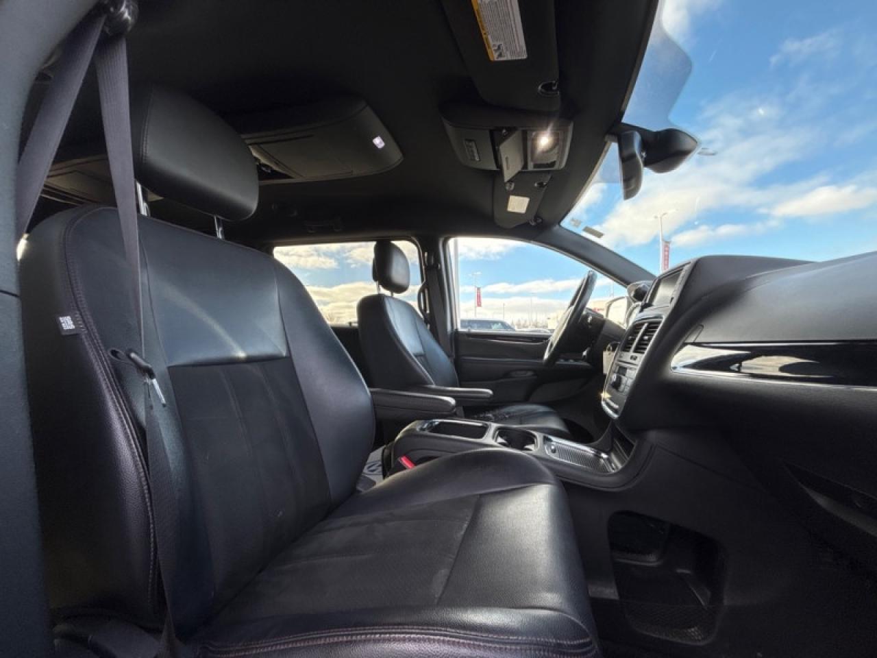2020 Dodge Grand Caravan PREMIUM PLUS Photo