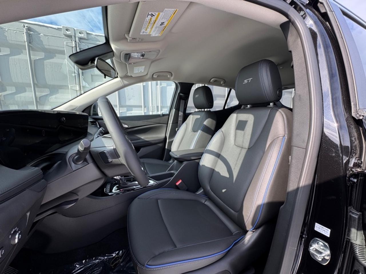 2026 Buick Encore GX Sport Touring Photo