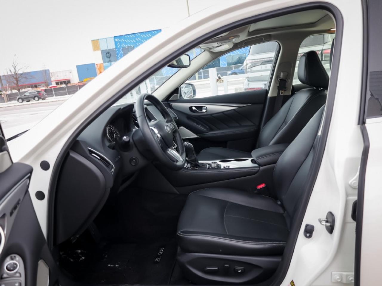 2023 Infiniti Q50 LUXE  - Certified - Leather Seats Photo