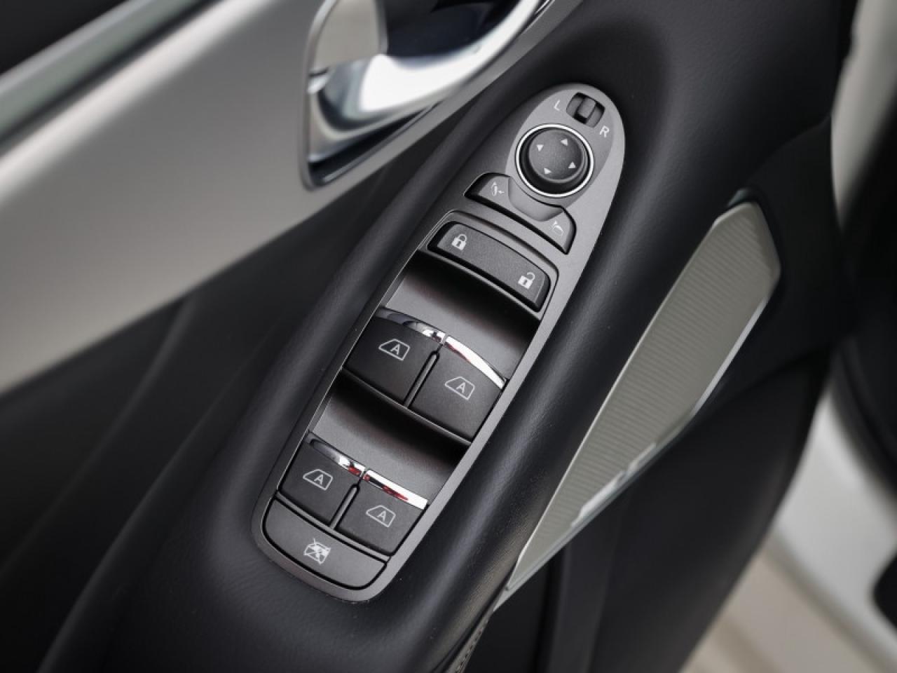 2023 Infiniti Q50 LUXE  - Certified - Leather Seats Photo