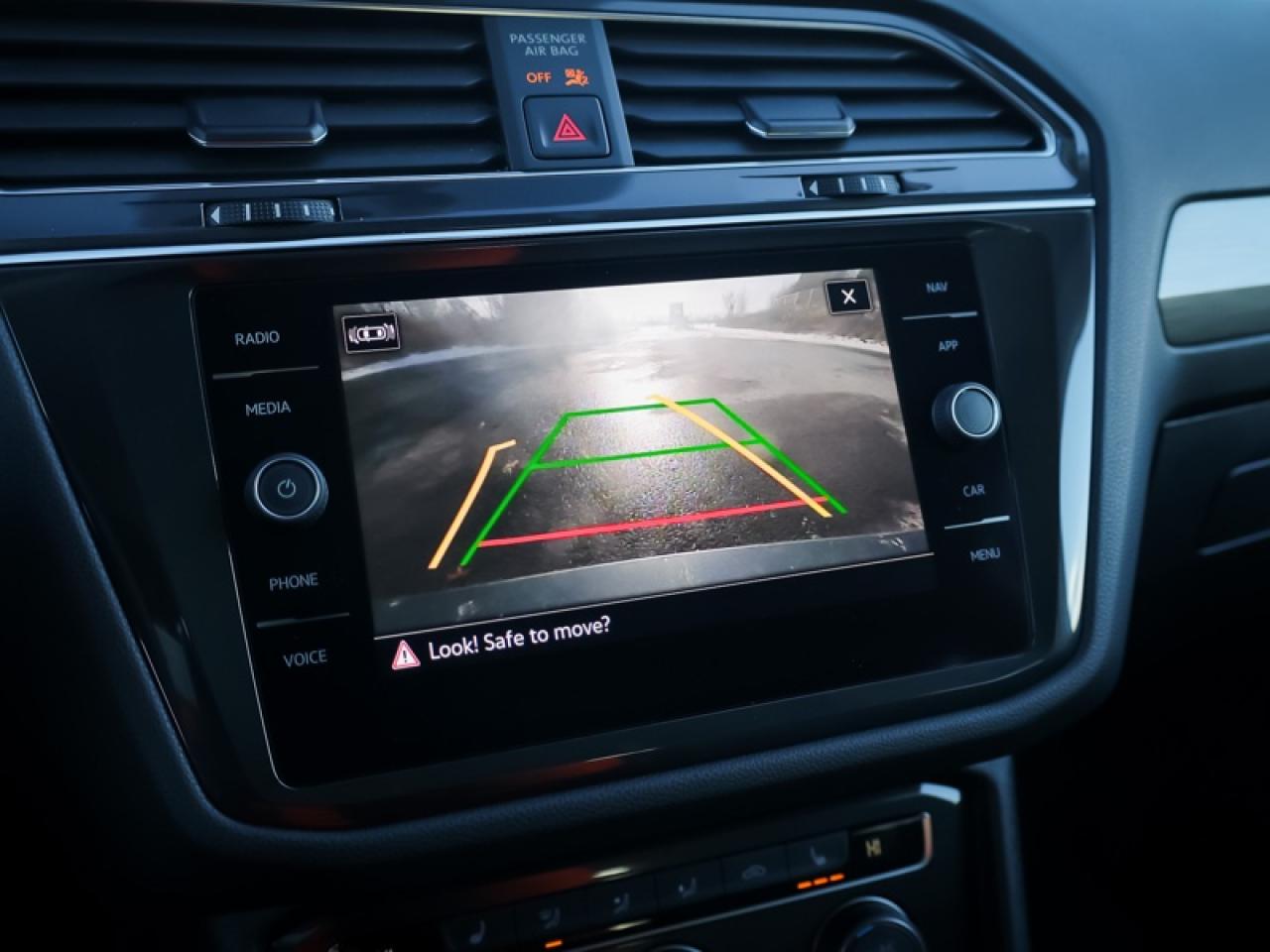 2021 Volkswagen Tiguan Comfortline 4MOTION  - Navigation - $158 B/W Photo