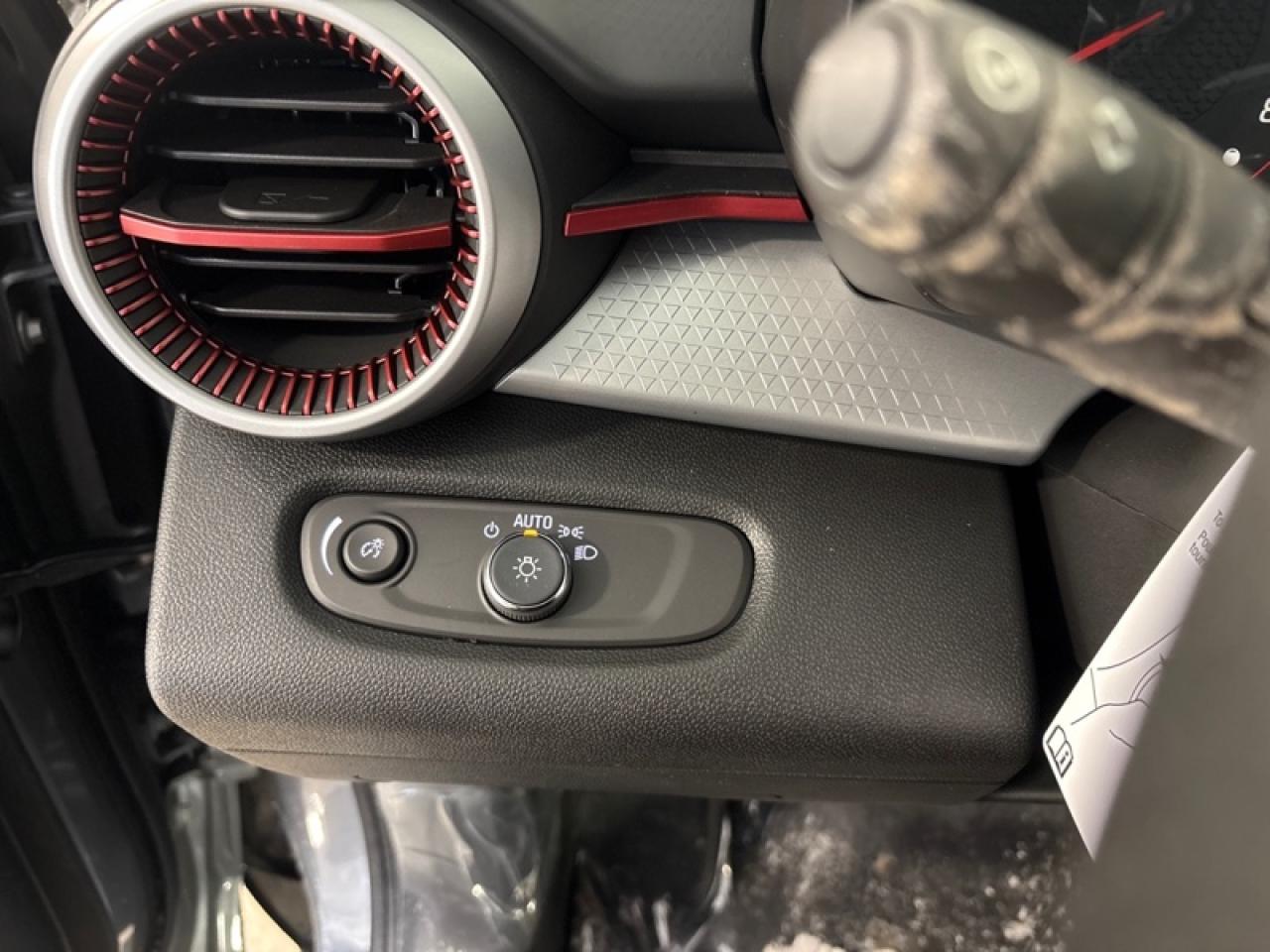 2026 Chevrolet Trax 1RS  - Sunroof Photo