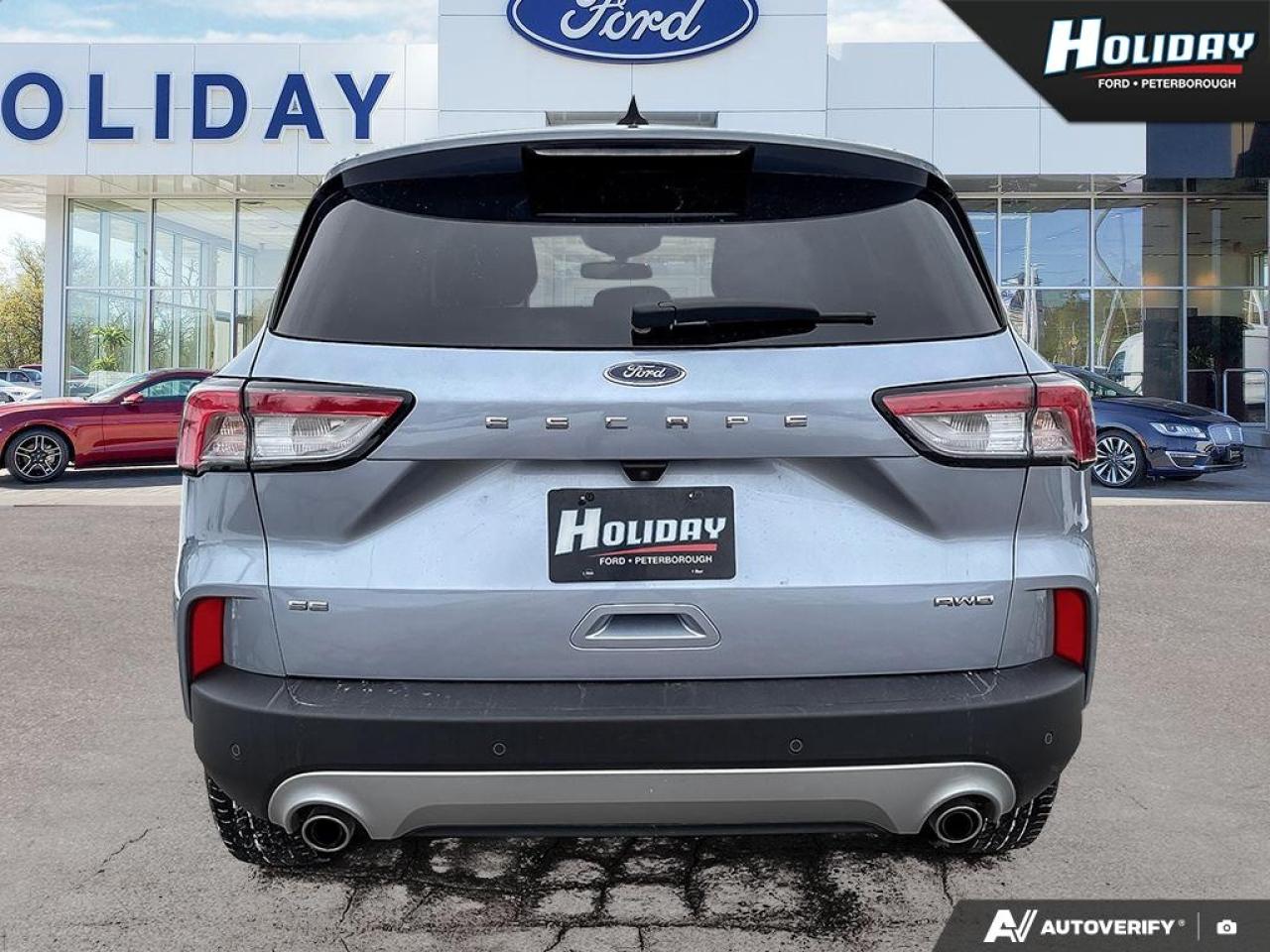 2022 Ford Escape SE Photo