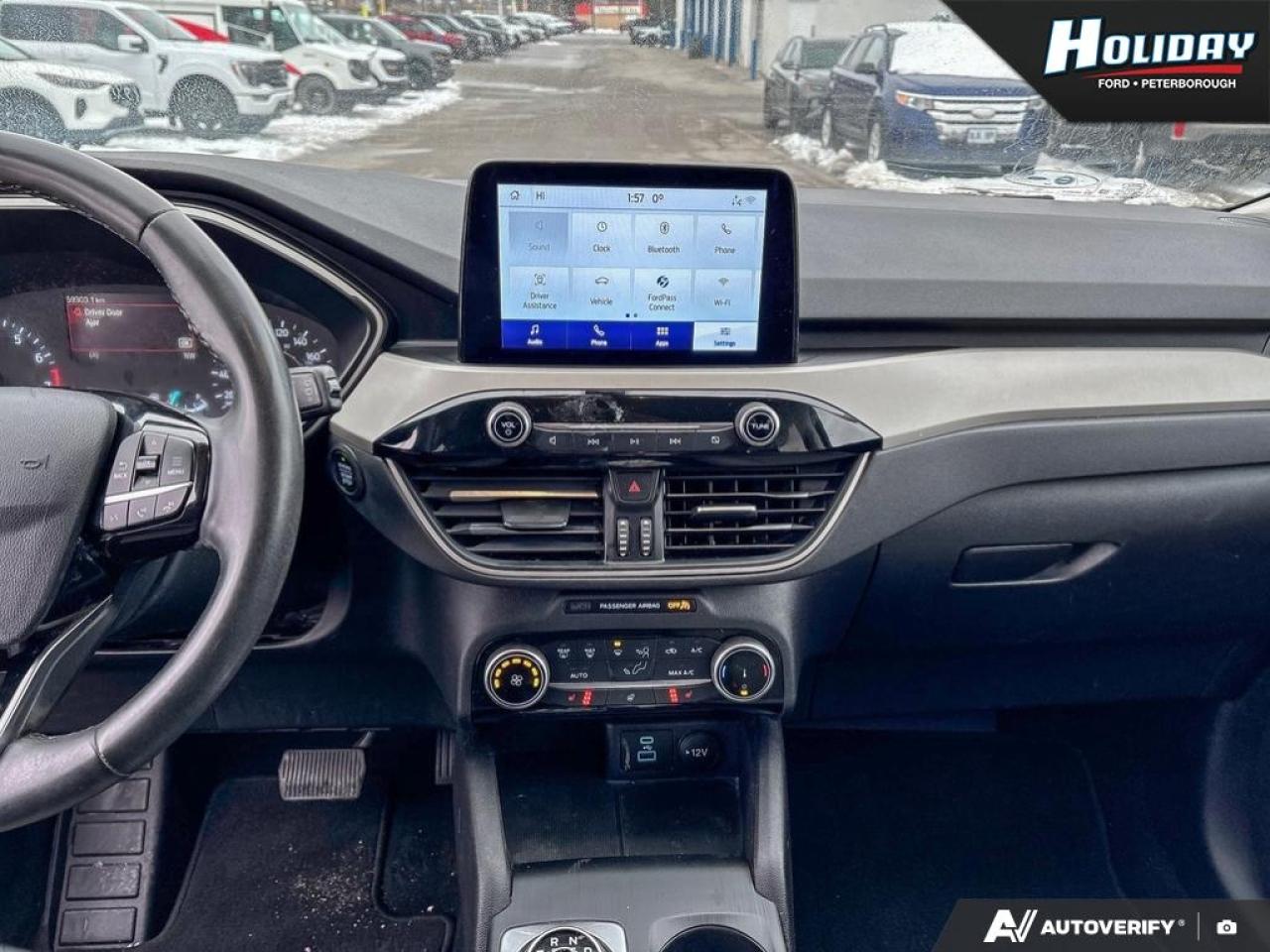 2022 Ford Escape SE Photo