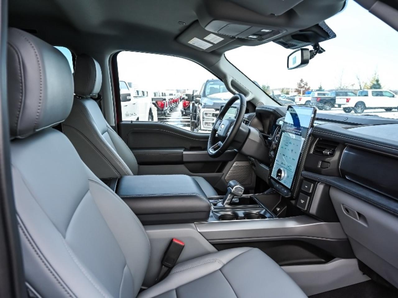 2025 Ford F-150 Lightning Flash Photo