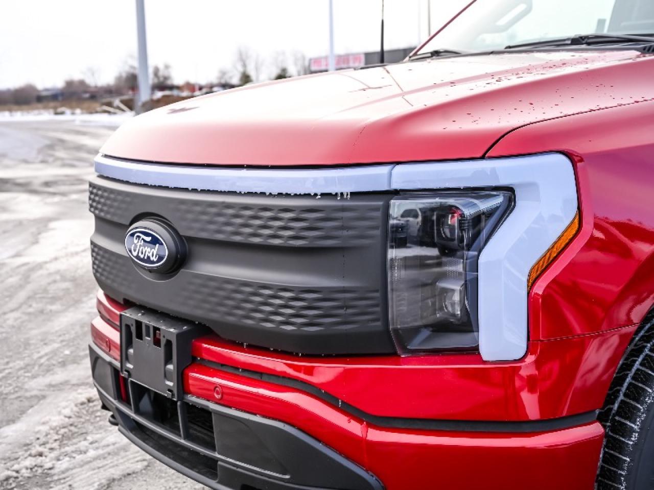 2025 Ford F-150 Lightning Flash Photo
