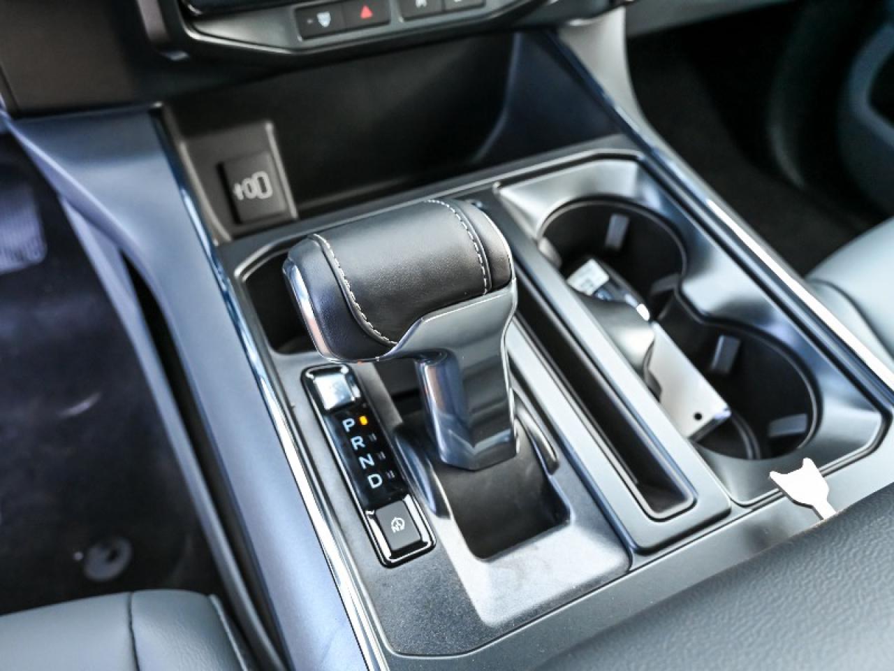 2025 Ford F-150 Lightning Flash Photo