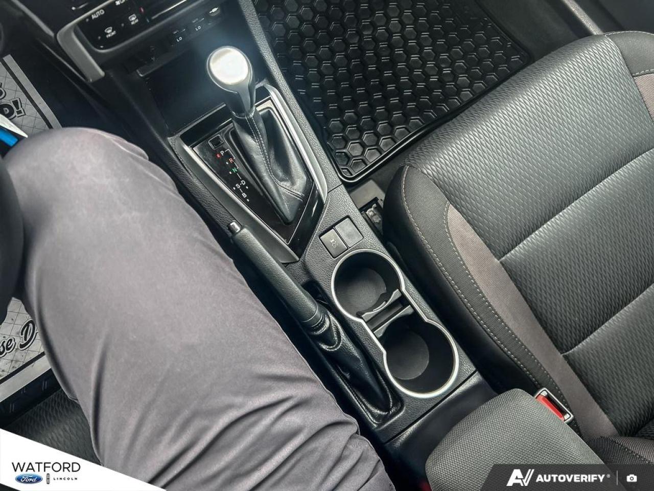 2017 Toyota Corolla 4dr Sdn CVT LE Photo