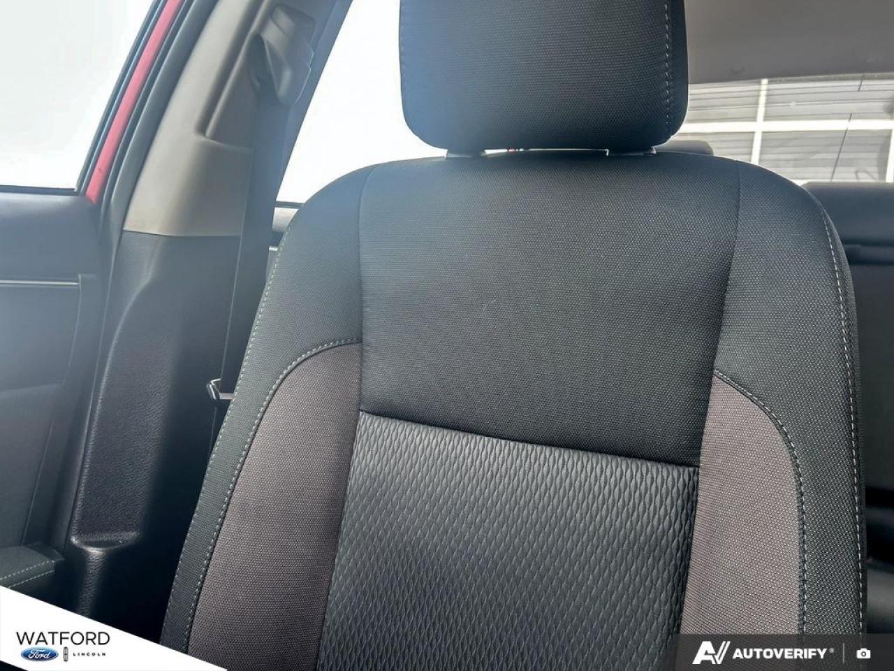 2017 Toyota Corolla 4dr Sdn CVT LE Photo