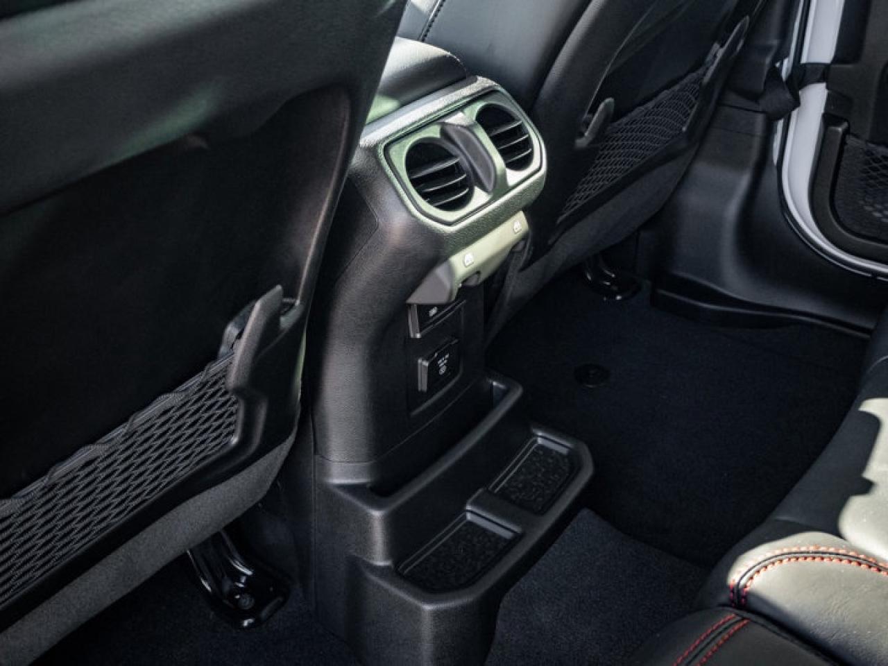 2025 Jeep Wrangler RUBICON Photo