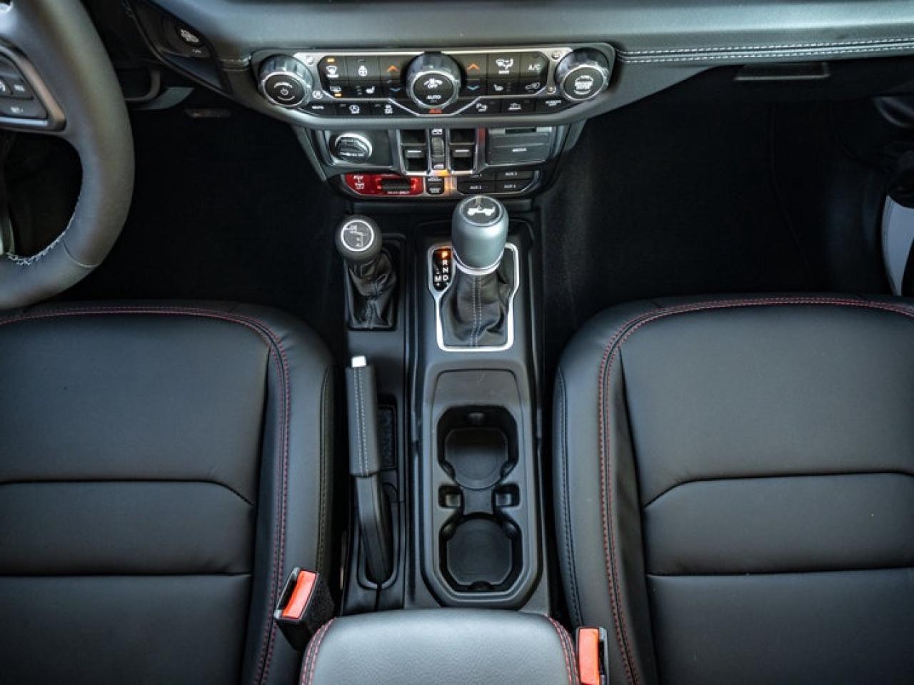 2025 Jeep Wrangler RUBICON Photo