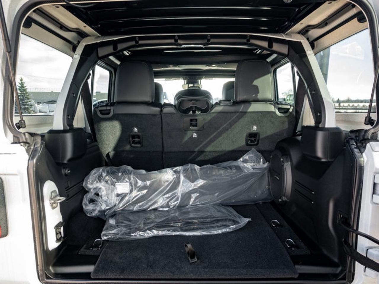 2025 Jeep Wrangler RUBICON Photo