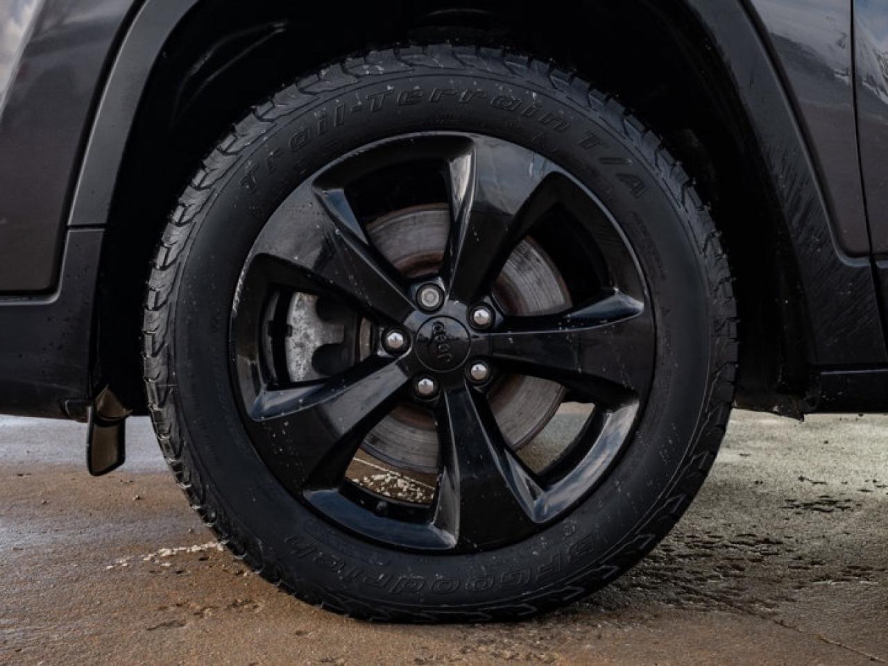 2021 Jeep Cherokee Altitude Photo