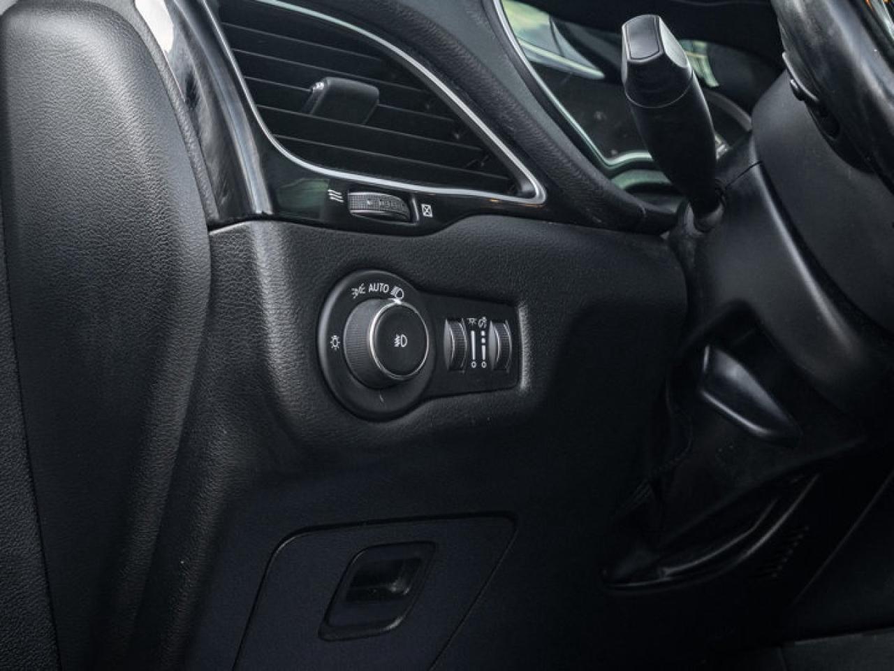 2021 Jeep Cherokee Altitude Photo