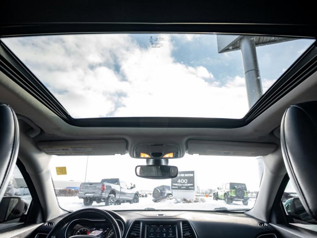 2021 Jeep Cherokee Altitude Photo