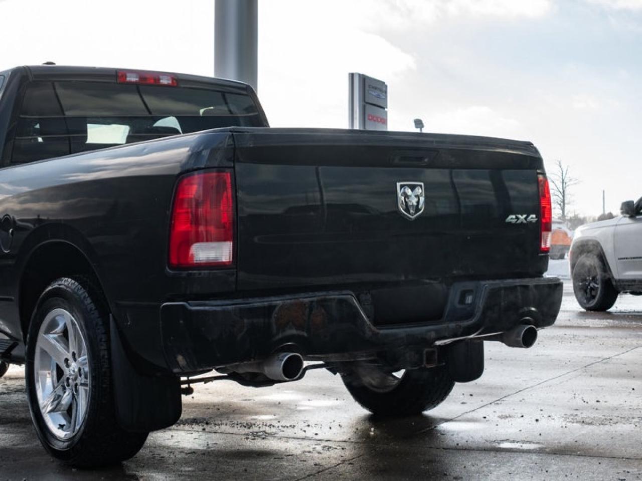 2017 RAM 1500 Express Photo