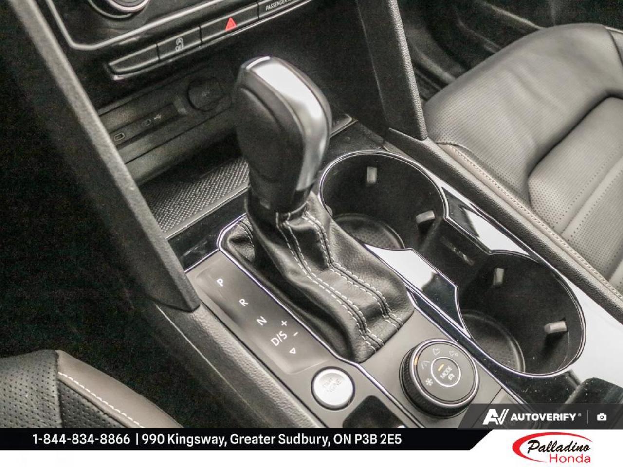 2022 Volkswagen Atlas Cross Sport Execline Photo