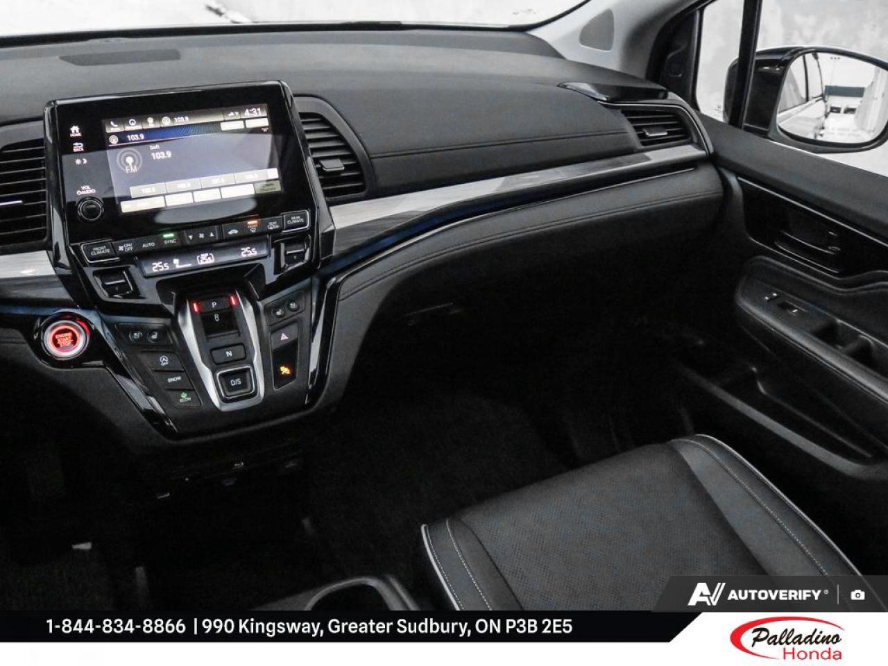 2024 Honda Odyssey Touring Photo