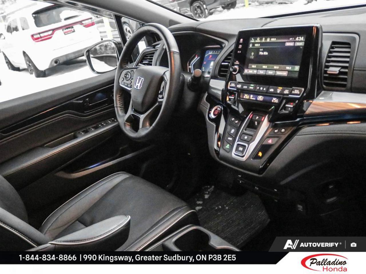 2024 Honda Odyssey Touring Photo