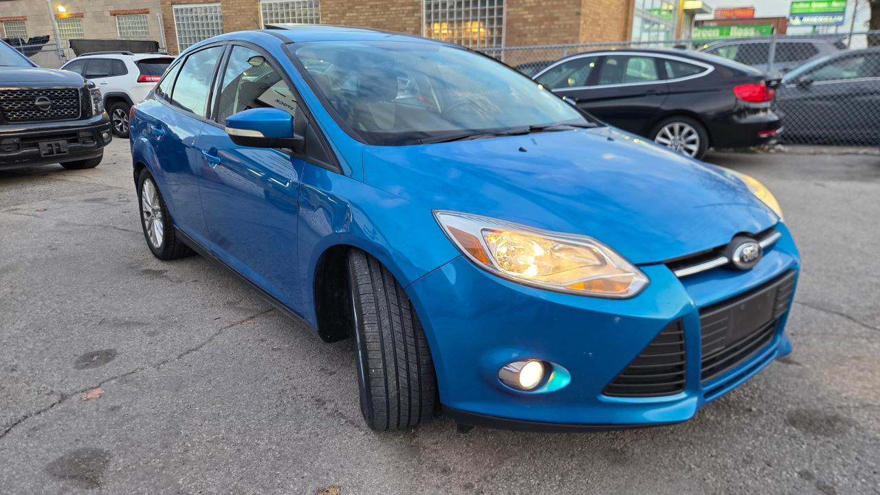 2014 Ford Focus 4dr Sdn SE w/P-Moon/Remote start - Photo #6