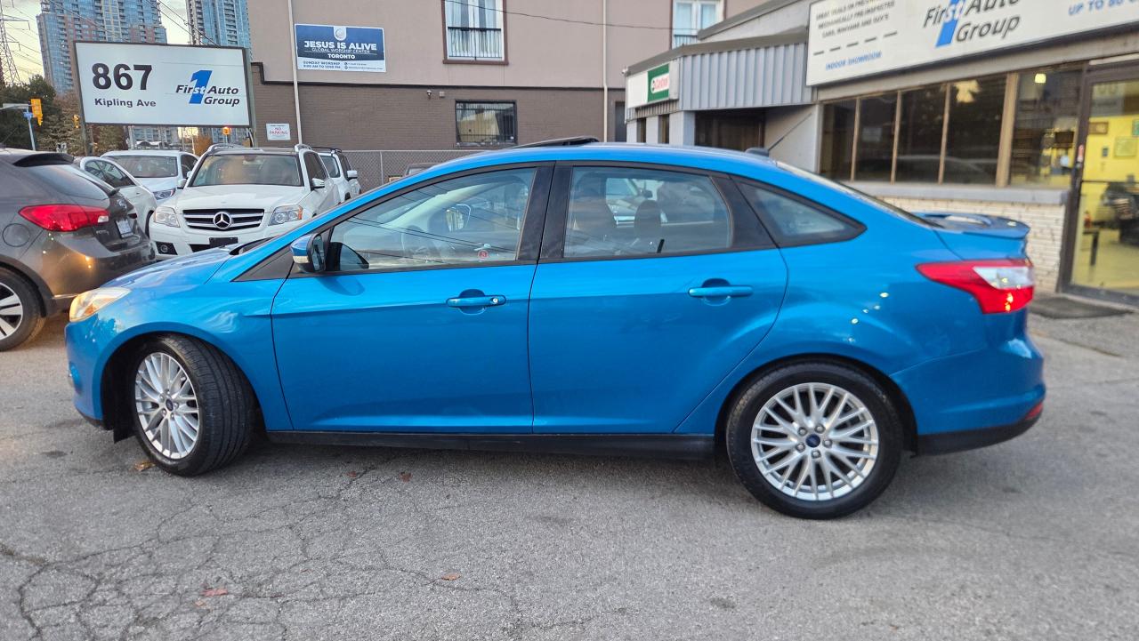 2014 Ford Focus 4dr Sdn SE w/P-Moon/Remote start - Photo #2