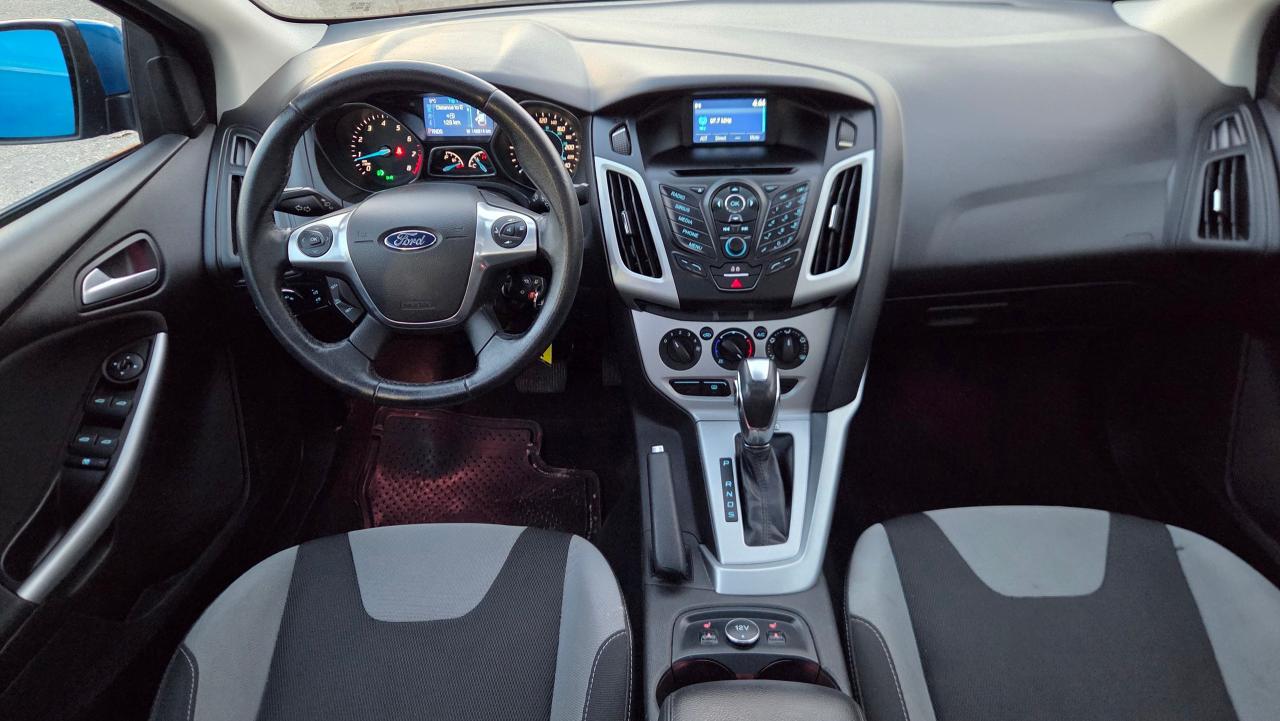 2014 Ford Focus 4dr Sdn SE w/P-Moon/Remote start - Photo #11