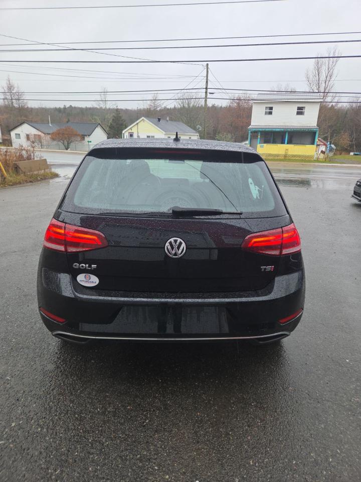 2018 Volkswagen Golf TRENDLINE - Photo #4