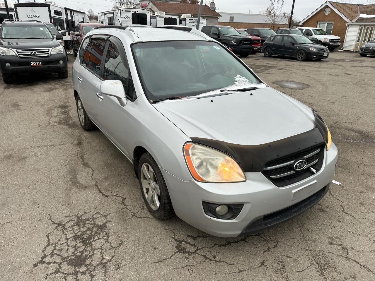 2007 Kia Rondo LX, TRADE IN, RUNS AND DRIVES, AS IS SPECIAL - Photo #7