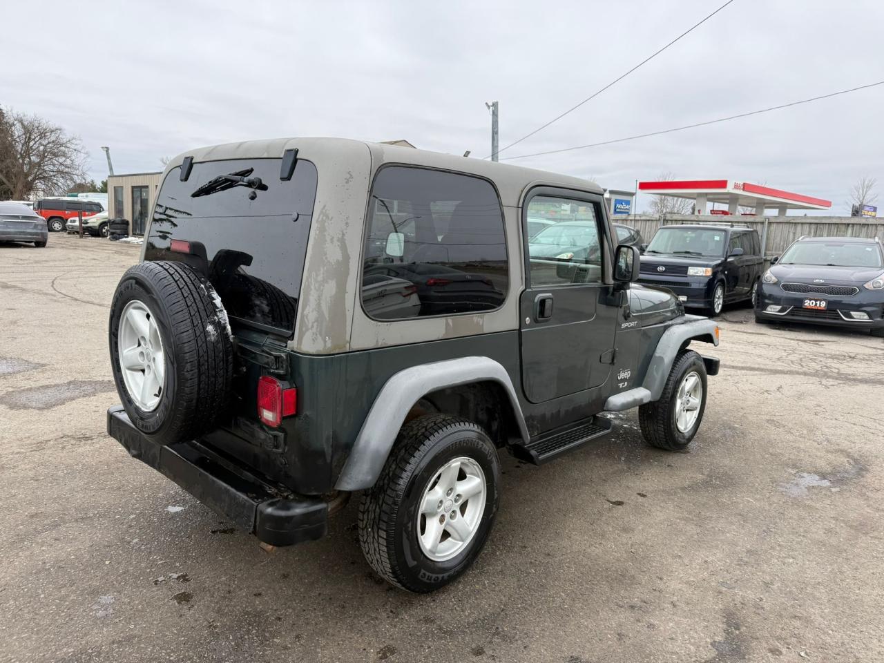 2003 Jeep TJ Sport, 2 TOPS, RUNS GOOD, AS IS Photo4