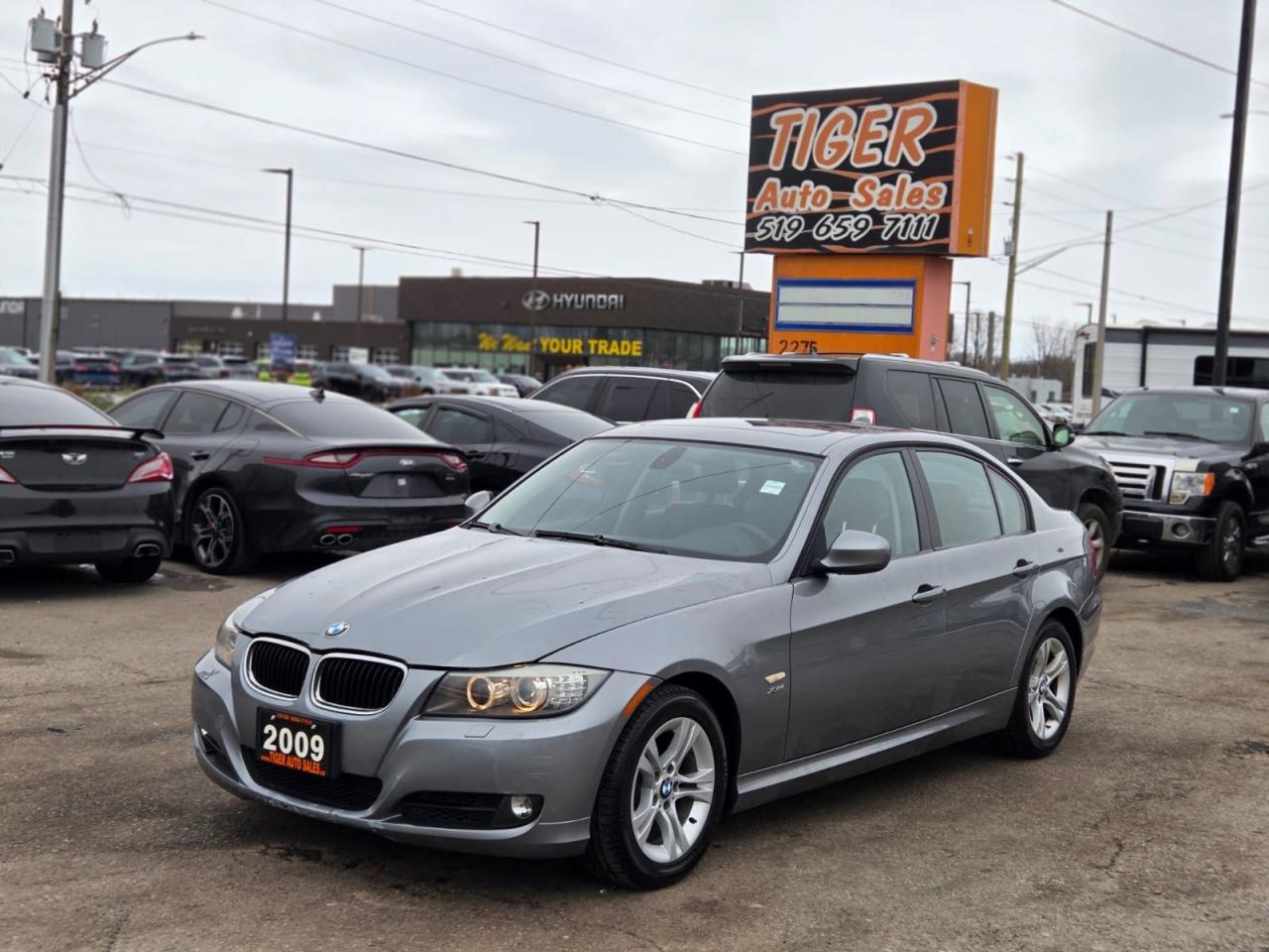 2009 BMW 3 Series 328i xDrive, AWD, AUTO, ONLY 93,000KMS, CERTIFIED - Photo #1