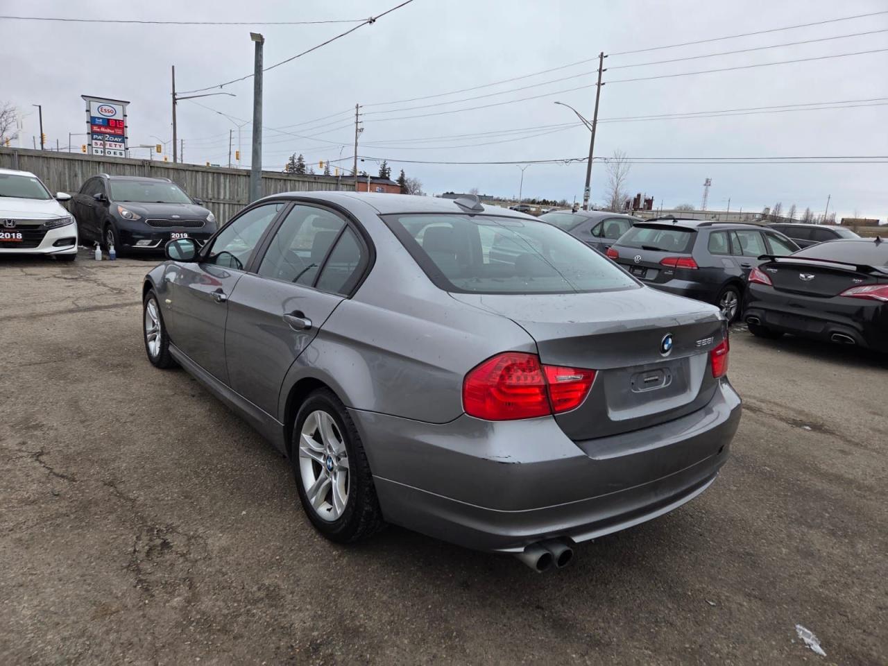 2009 BMW 3 Series 328i xDrive, AWD, AUTO, ONLY 93,000KMS, CERTIFIED Photo2