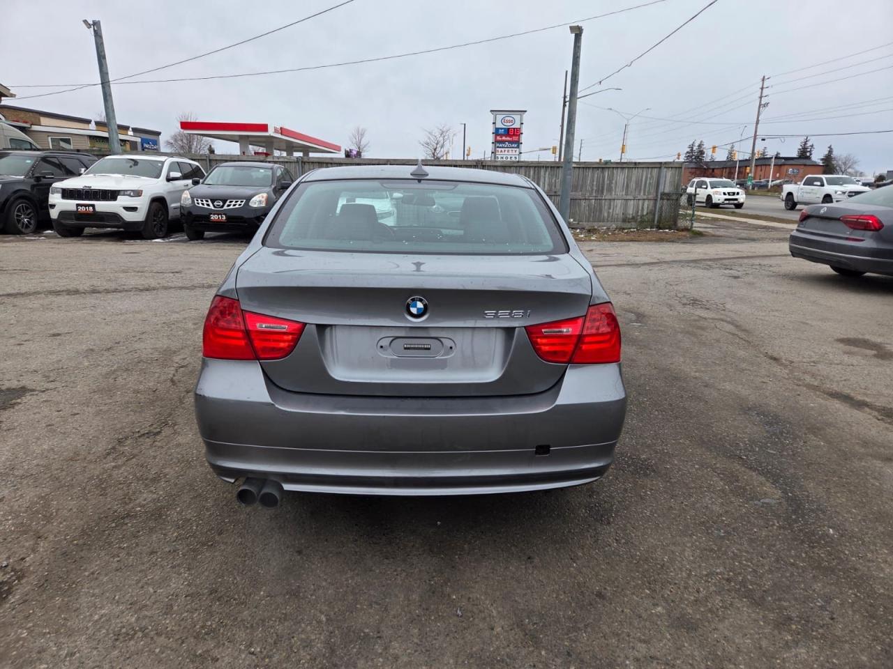 2009 BMW 3 Series 328i xDrive, AWD, AUTO, ONLY 93,000KMS, CERTIFIED - Photo #4