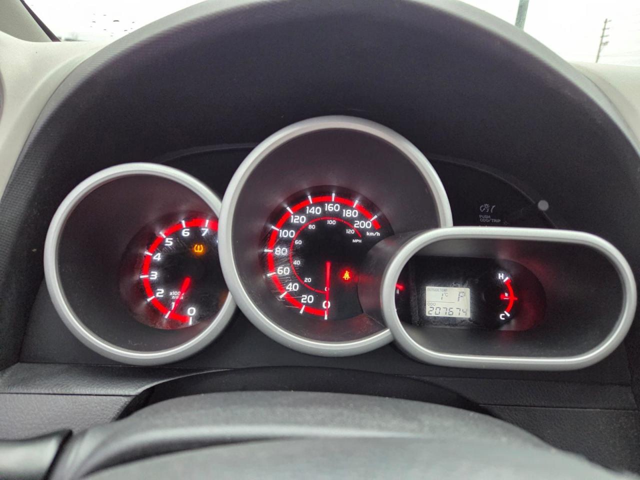 2009 Toyota Matrix HATCH, AUTO, 4 CYL, RELIABLE, CERTIFIED - Photo #12