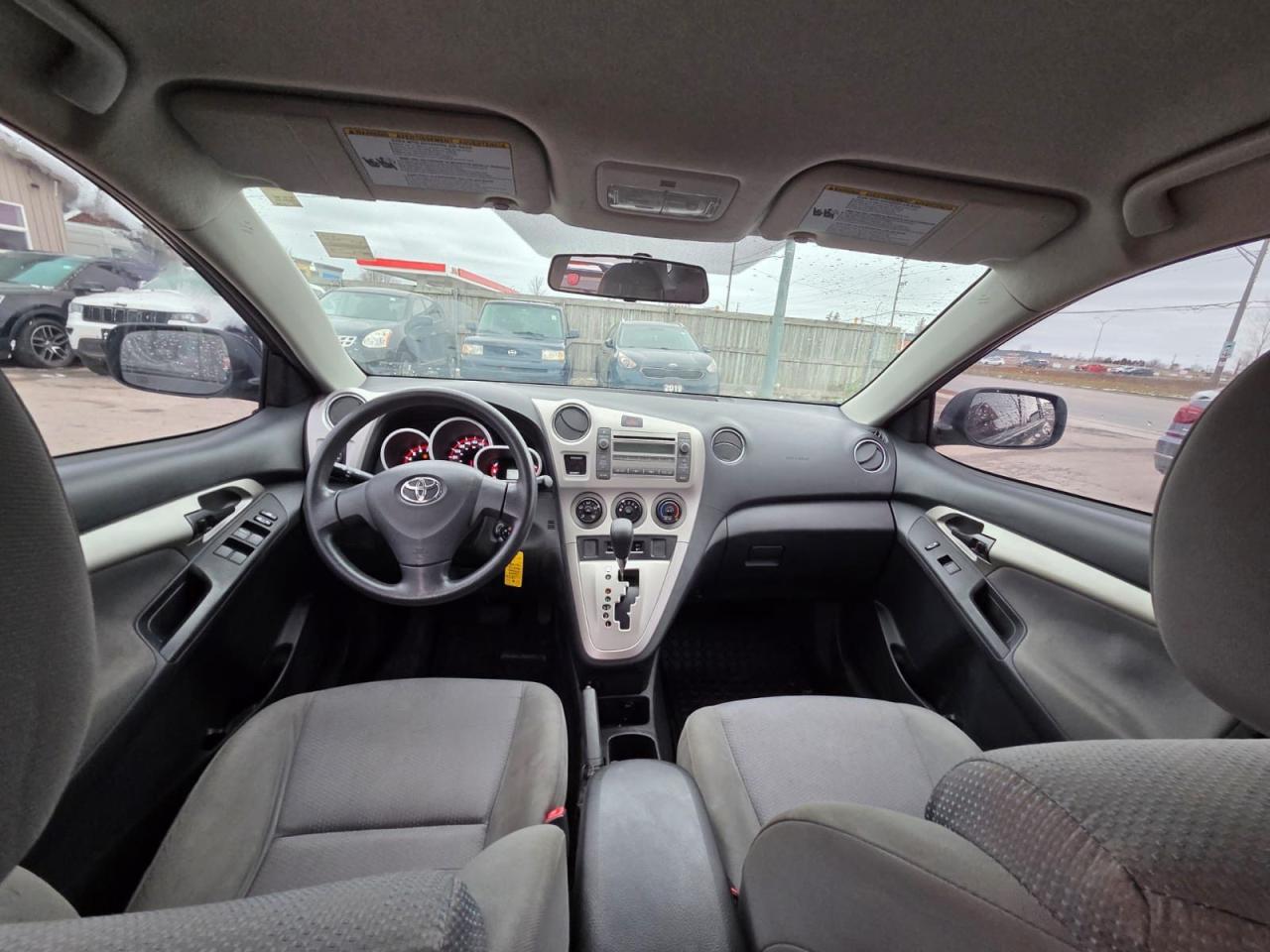 2009 Toyota Matrix HATCH, AUTO, 4 CYL, RELIABLE, CERTIFIED - Photo #14