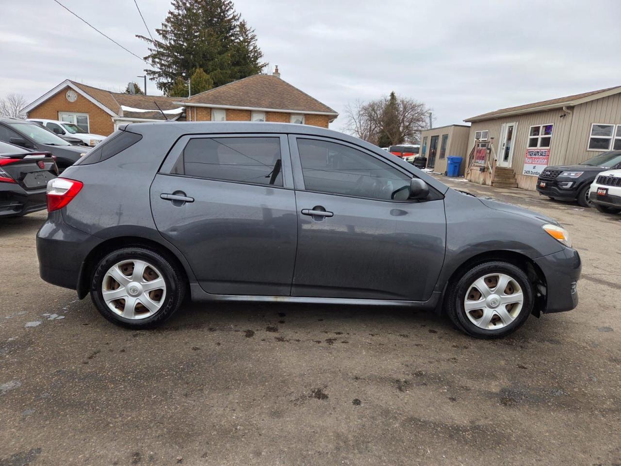 2009 Toyota Matrix HATCH, AUTO, 4 CYL, RELIABLE, CERTIFIED - Photo #6