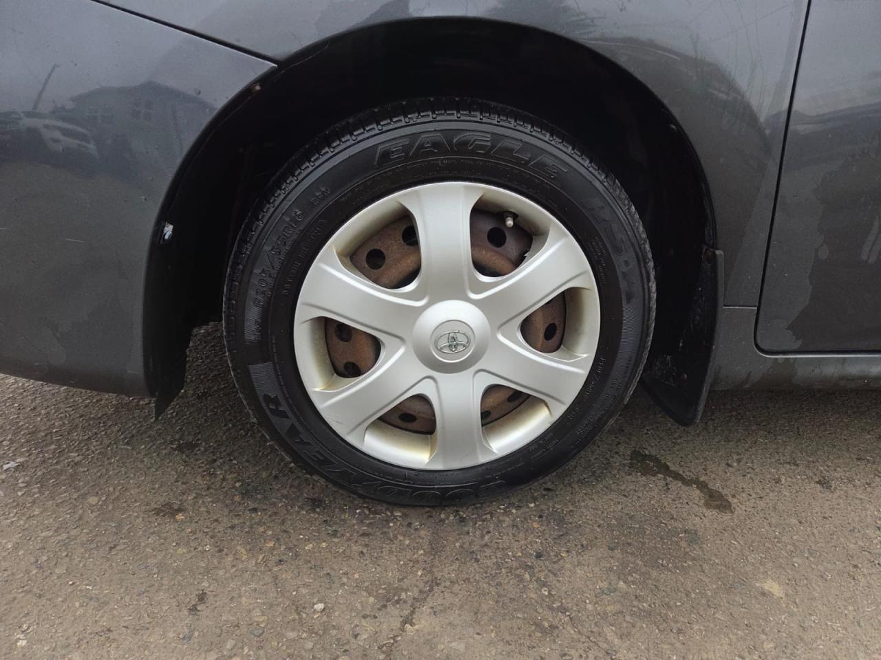 2009 Toyota Matrix HATCH, AUTO, 4 CYL, RELIABLE, CERTIFIED - Photo #13