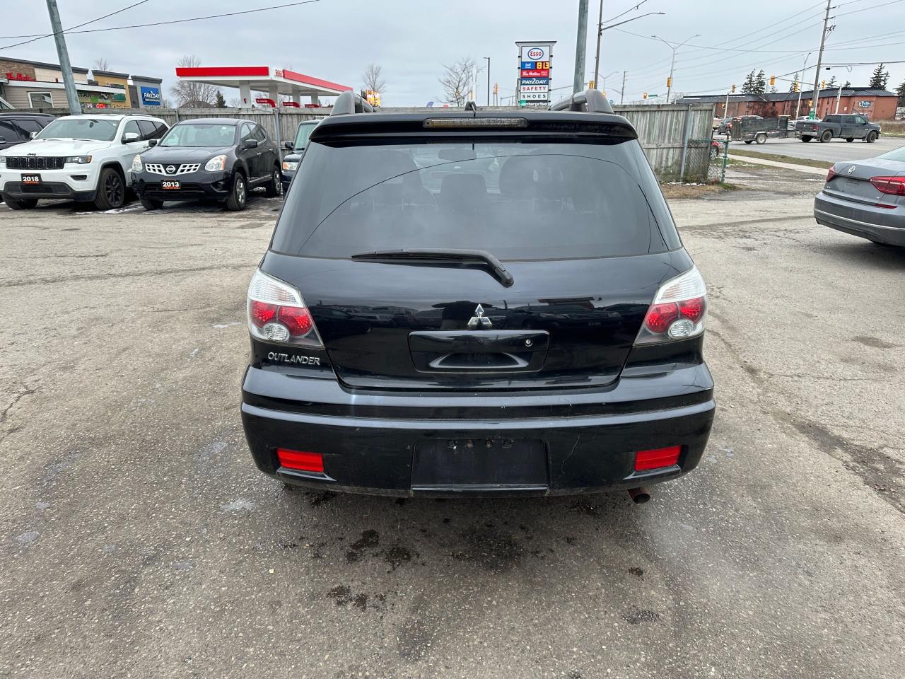 2006 Mitsubishi Outlander LIMITED, AWD, 4 CYL, ONLY 140KMS, AS IS SPECIAL Photo2
