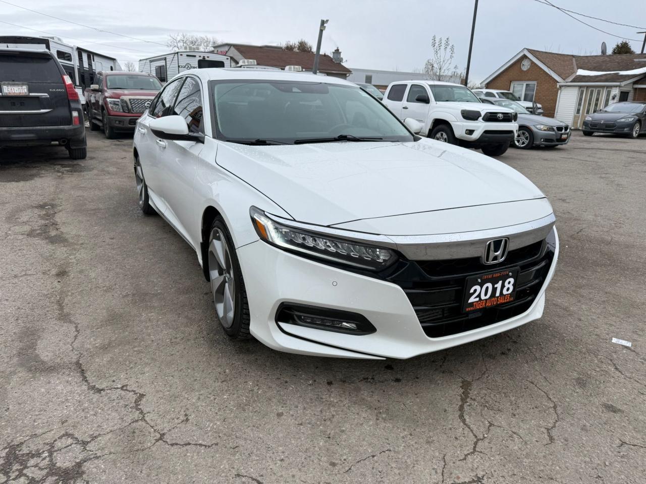 2018 Honda Accord Touring, NO ACCIDENTS, 2 SETS OF TIRES, CERTIFIED - Photo #7