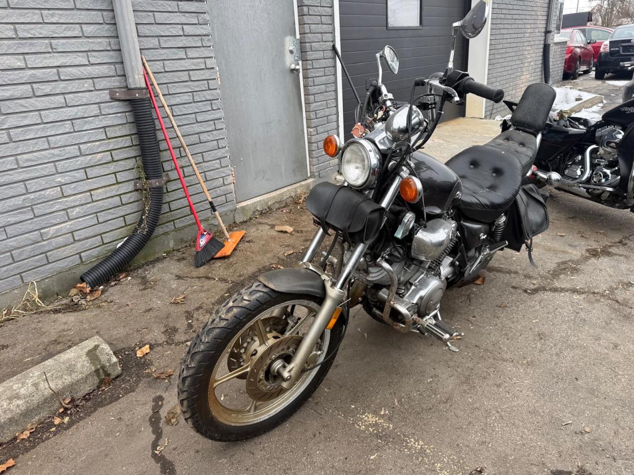 Used 1993 Yamaha Virago XV750, AS IS, LIGHT DAMAGE, HANDLEBARS for sale in London, ON